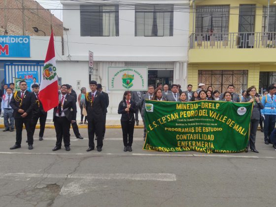 PARTICIPACIÓN DEL IESTP SAN PEDRO DEL VALLE DE MALA EN EL DESFILE CIVICO POR EL 23 ANIVERSARIO DEL GOBIERNO REGIONAL DE LIMA